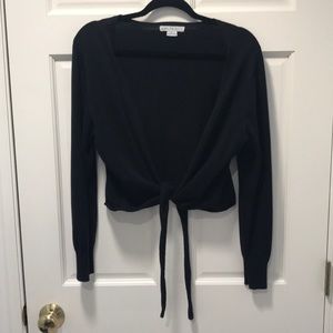 Ann Trinity cropped tie front cardigan. Black. XL.